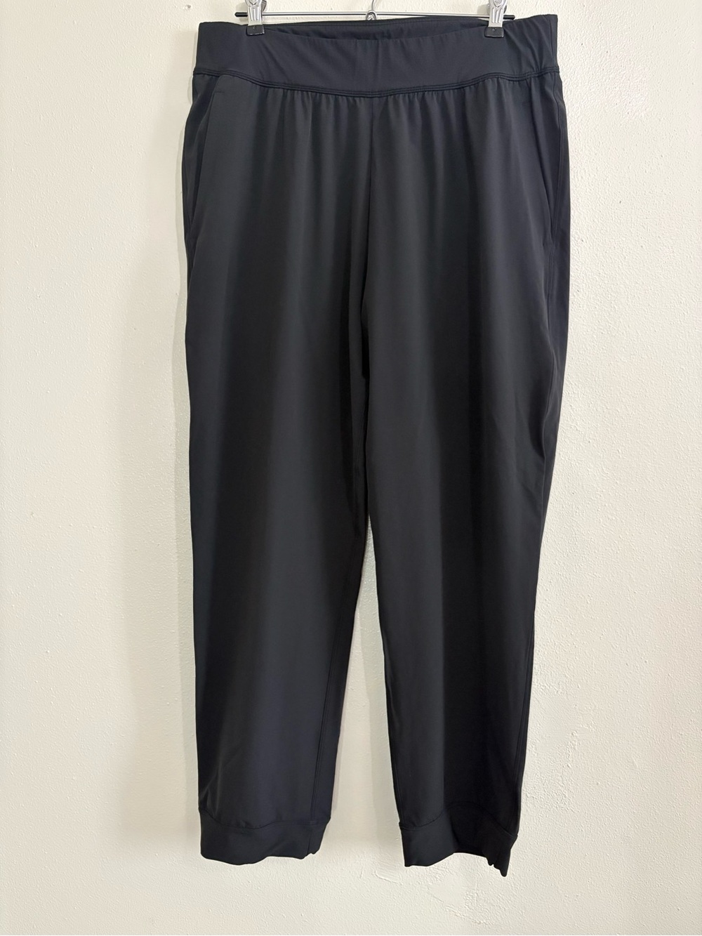 Cotopaxi NWOT Cambio Jogger Black Women's Extra Large